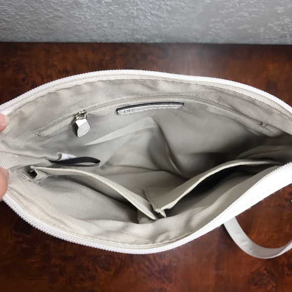 INC International Concepts crossbody. - Picture 4 of 5